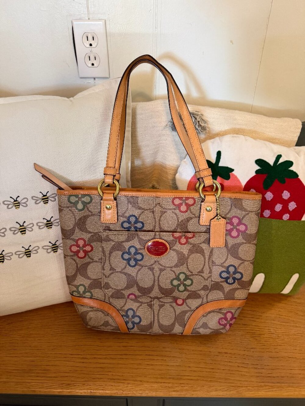 Authentic Coach Campbell Signature Flower Tote Bag – Multicolor Multi-C Print –